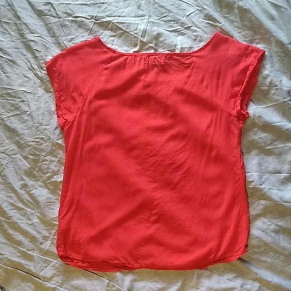 Light weight, Old Navy blouse - Picture 3 of 4